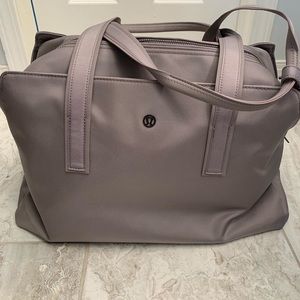 NWOT Lululemon Go Getter Bag heatproof pocket 26L